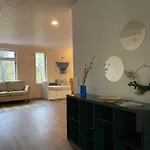 Idyllic Charm- With A Moat! Apartment