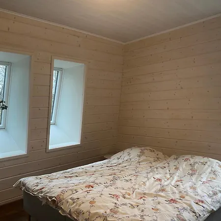 公寓 Idyllic Charm- With A Moat! *