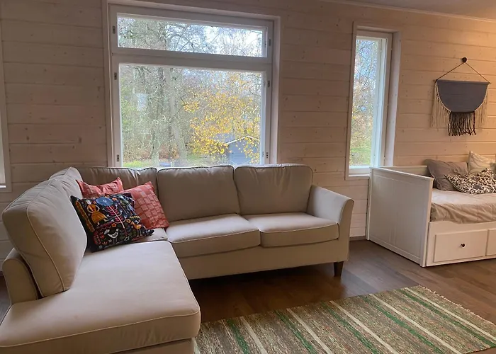 Idyllic Charm- With A Moat! Daire