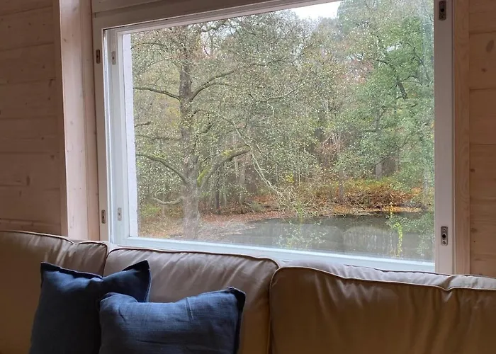 Daire Idyllic Charm- With A Moat! *